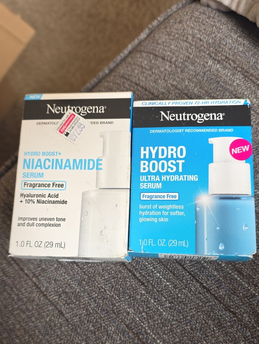 Neutrogena Hydro Boost Niacinamide & Ultra Hydrating Serums - Blue/White
